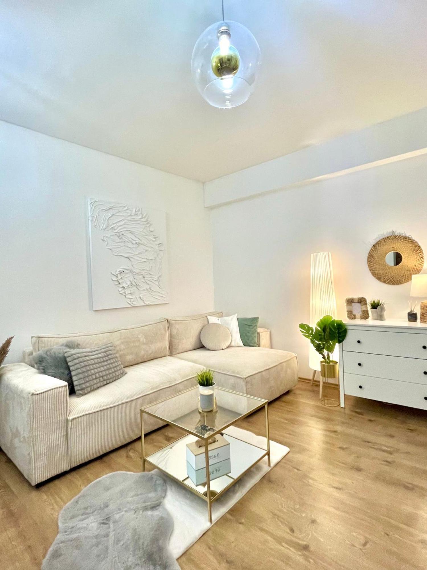 Urban Jungle Apartment Old Town Air Conditioned Bratislava Exterior photo