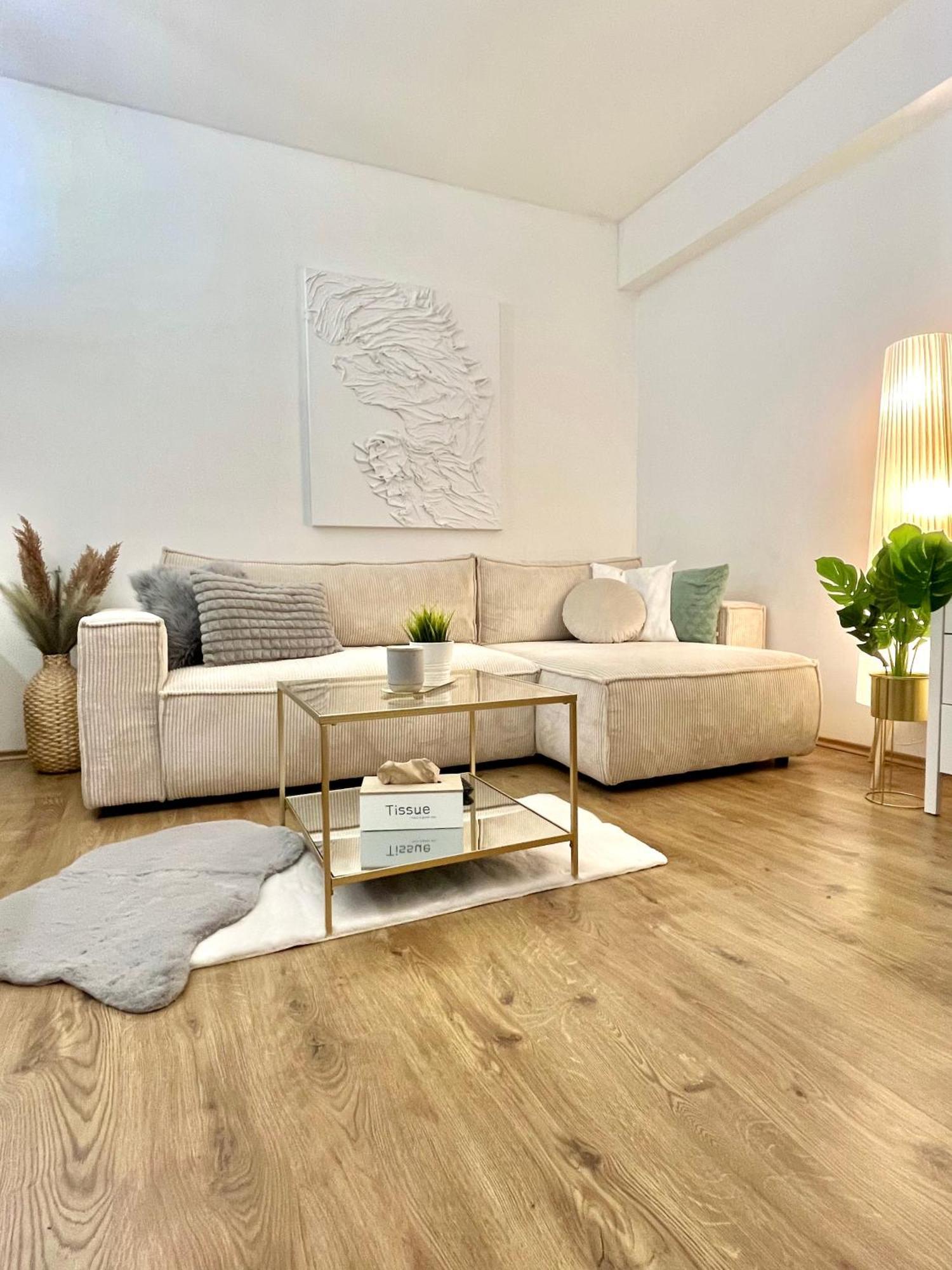 Urban Jungle Apartment Old Town Air Conditioned Bratislava Exterior photo